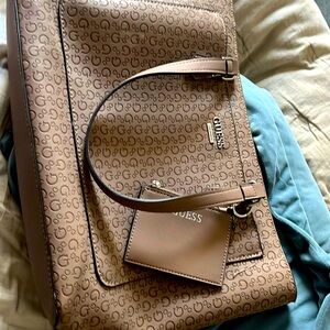 Brown guess bag